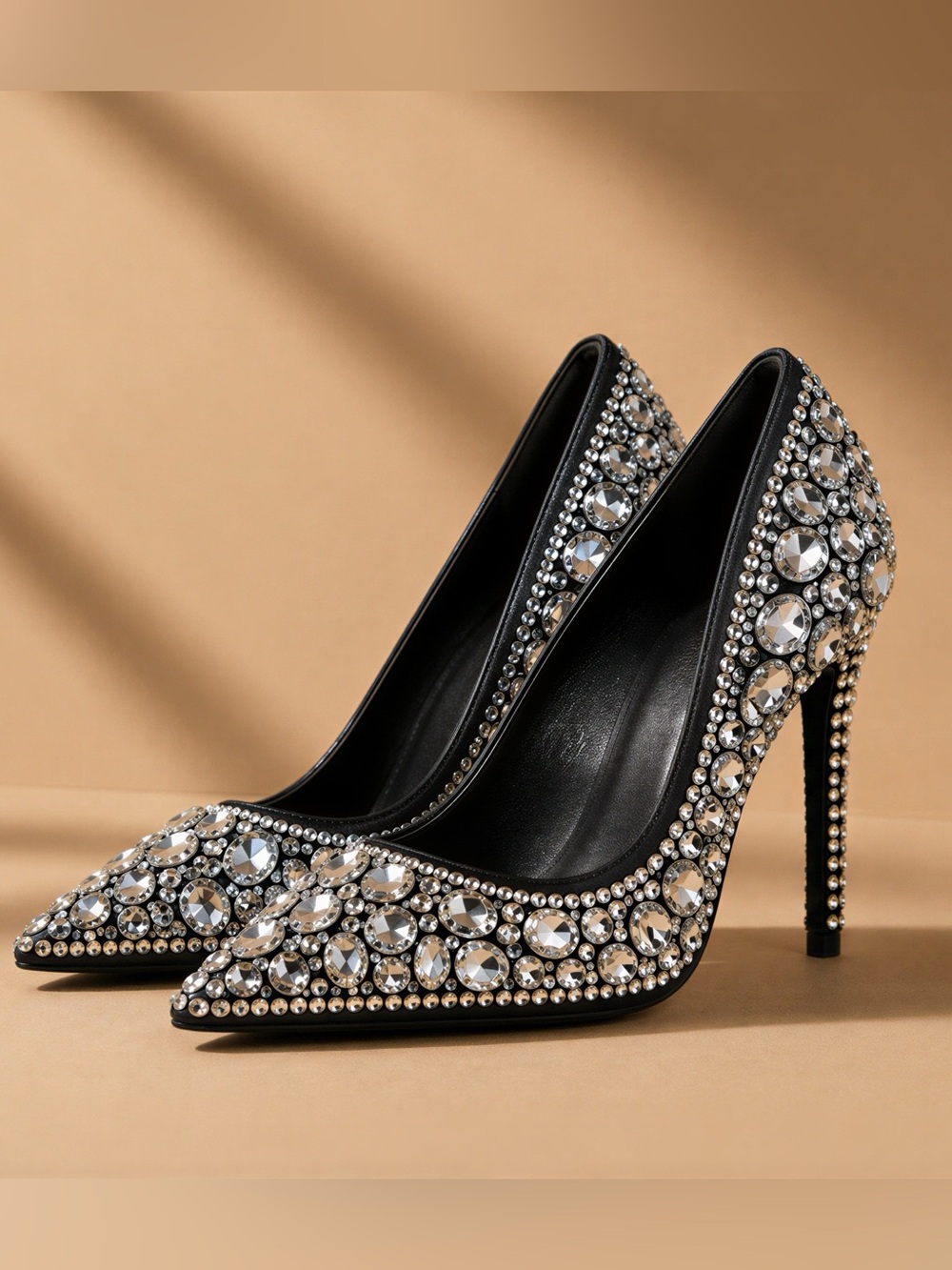 NIB London Rag Women's Iceout Diamante Rhinestone Embellishments Pumps Size 7